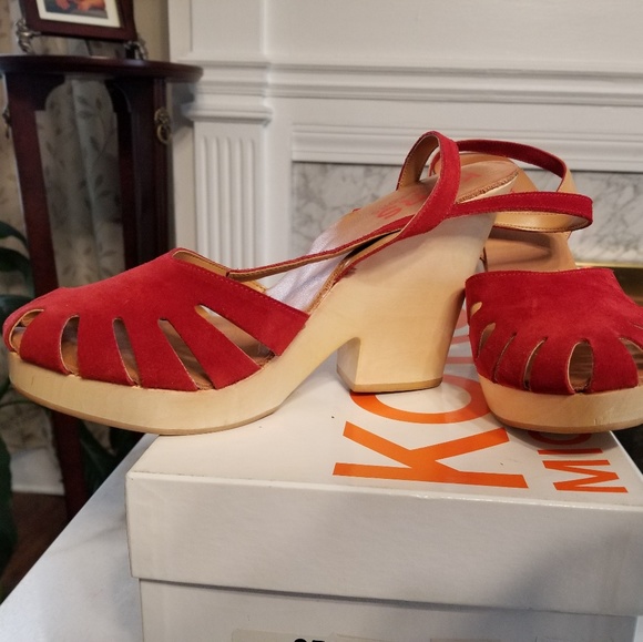Michael Kors red suede wooden wedges - Picture 1 of 6